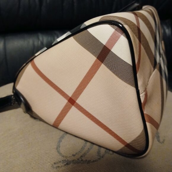 Authentic Burberry Chester Nova Check Patent Bowling Bag Black - Picture 12 of 13